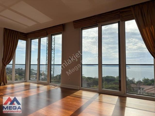 Caddebostan Sahil'de Deniz Manzaralı, Güvenlikli 2+1 Kiralık