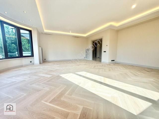 Caddebostan Sahilde 210m² 3+1 Yeşillikler İçinde Ultra Lüks