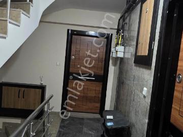 Caddede Lüks Satılık Apart