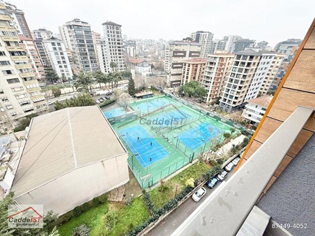 CaddeİST SUADİYE CADDEYE 4.BİNADA 108m NET ÖNÜ KAPANMAZ FERAH