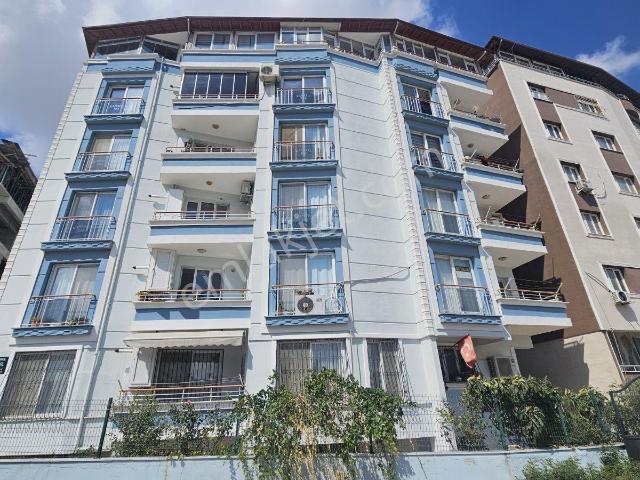 Caddeye Ve Çocuk Parkına Cephesi Olan Ferah Geniş 2+1 Daire