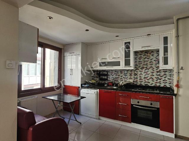 Caddeye Yürüme Mesafesinde 2+1 Eşyalı/eşyasız Kiralık Daire