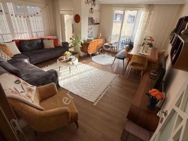 Caddeye 100 M Okullar Bölgesi 1.kat Net 90 M2 Balkonlu 2+1 Daire