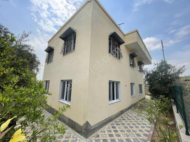 Caddeye~1~parsel~2+1~k.mutfak~386~m2~arsa~içinde~lüx~işçilik~