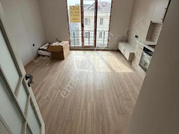 Caddeye 2 Dk Otel Ünv Bölgesi 1.kat Güney Cephe Sıfır 1+1 Daire