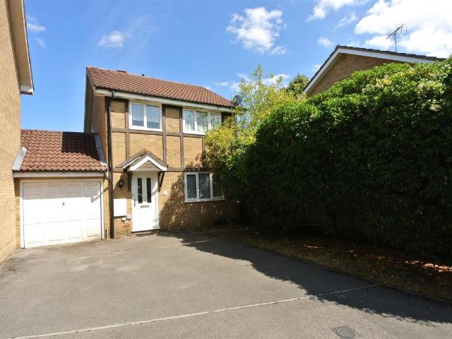 Caddy Close, Egham TW20, 5 bed property to rent, £2,500 pcm | PrimeLocation