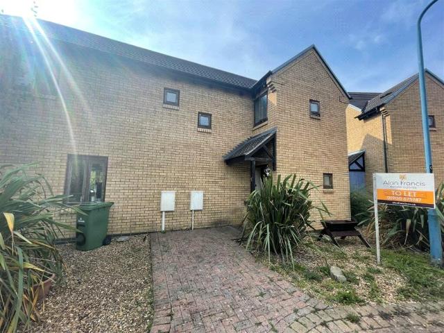 Cadeby Court, Broughton, Milton. 4 bed detached house to rent £1,850 pcm £427 pw