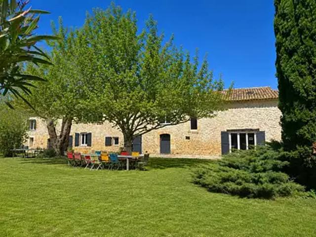 Caderousse 84860 Achat / Vente maison 10 pièces t10 piscine jardin