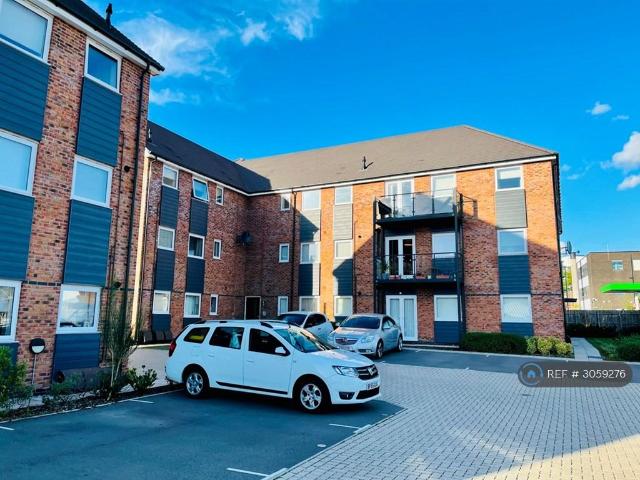 Cadet Drive, Shirley, Solihull, B90 2 bed flat to rent £1,200 pcm £277 pw