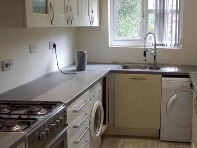 Cadleigh Gardens, Metchley, B17 0QB, United Kingdom | 4 bed townhouse for rent #73832711 | Rentberry
