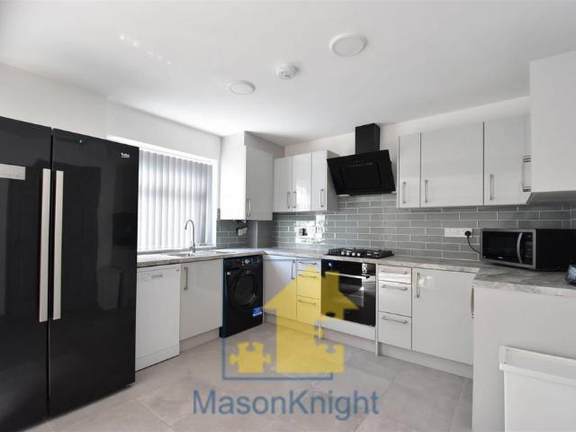 Cadnam Close, Metchley, B17 0QA, United Kingdom | 5 bed house for rent #150771113 | Rentberry