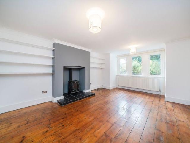 Cadogan Road, KT6, London