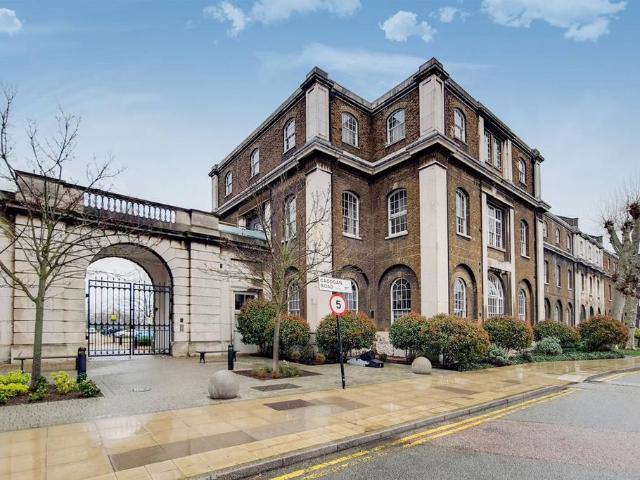 Cadogan Road, London, SE18 6XD, United Kingdom | 2 bed apartment for rent #137933619 | Rentberry