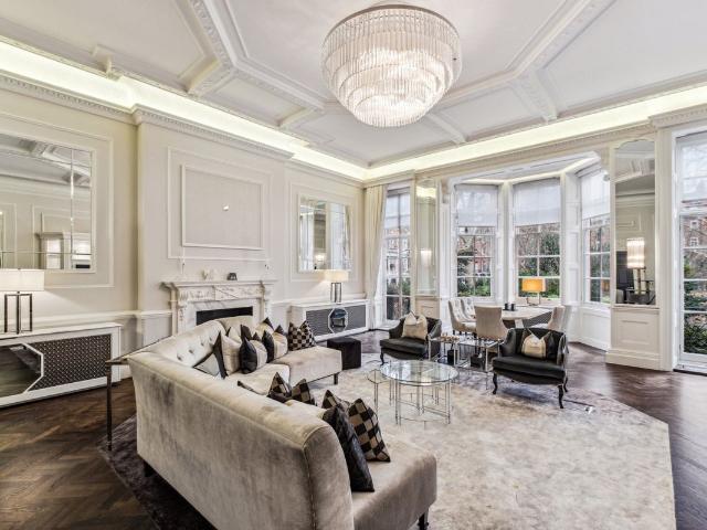 Cadogan Square, Knightsbridge SW1X, 2 bed terraced house to rent, £18,000 pcm | PrimeLocation
