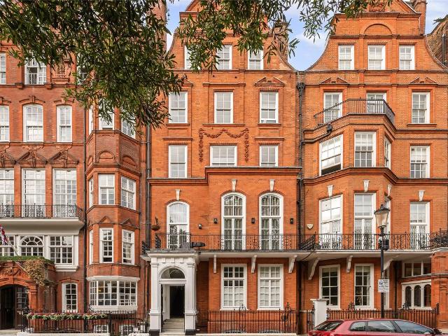 Cadogan Square, London SW1X, 1 bed flat to rent, £4,200 pcm | PrimeLocation