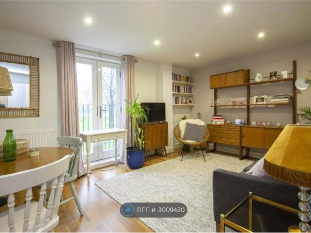 Cadogan Terrace, London E9, 1 bed flat to rent, £2,236 pcm | PrimeLocation