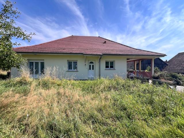 Cadre de vie exceptionnel ? Plain pied familial sur 19 ares de terrain