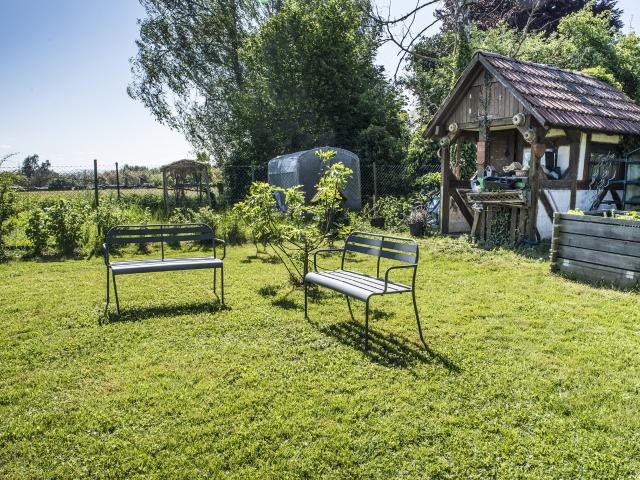 Cadre de vie idyllique: maison 173,1 m2, sur un terrain de 10,18 ares, jardin, vue imprenable et prestations
