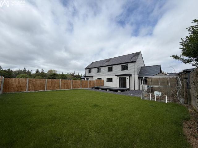 Cae Gwigin, Talybont, Gwynedd, LL57 4 bed semi detached house to rent £1,200 pcm £277 pw