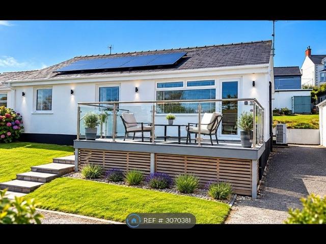 Cae Du Estate, Pwllheli LL53, 3 bed bungalow to rent, £1,350 pcm | PrimeLocation
