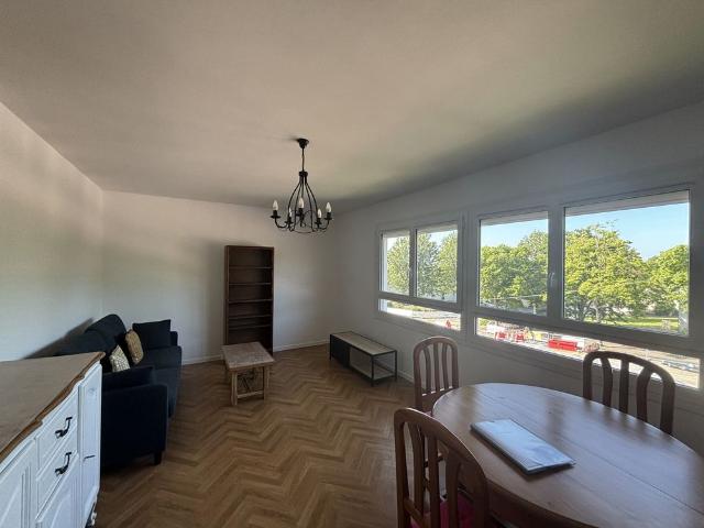 CAEN APPARTEMENT MEUBLE T2 55m² AVEC GARAGE
