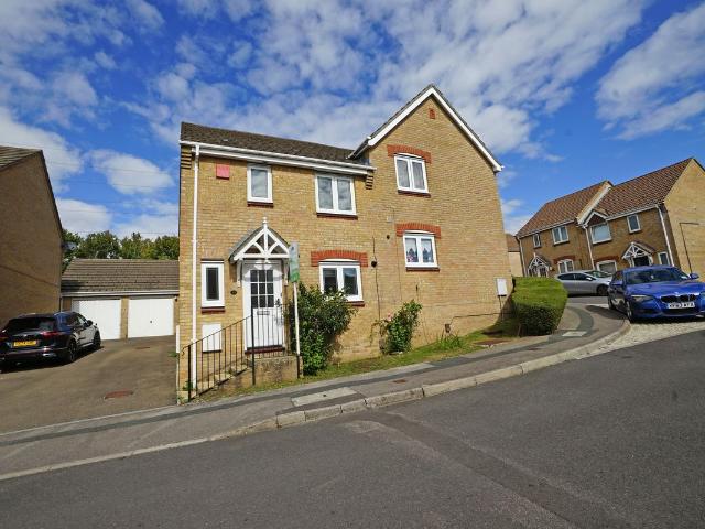 Caer Peris View, Fareham PO16, 3 bed semi detached house to rent, £1,500 pcm | PrimeLocation