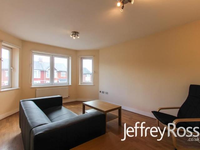 Caerphilly Road, Heath CF14, 2 bed flat to rent, £1,250 pcm | PrimeLocation