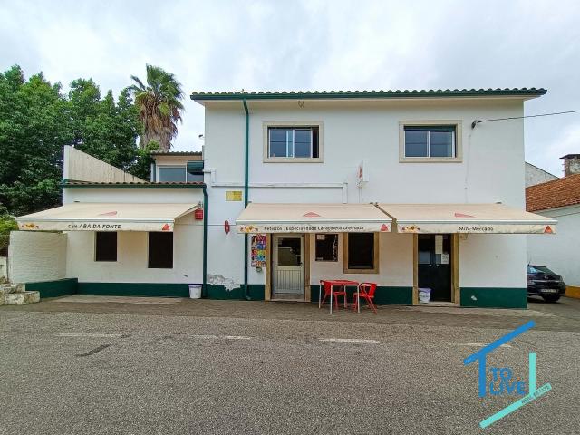 Café, Snack Bar, Minimercado e Apartamento T3 com Vista Panorâmica