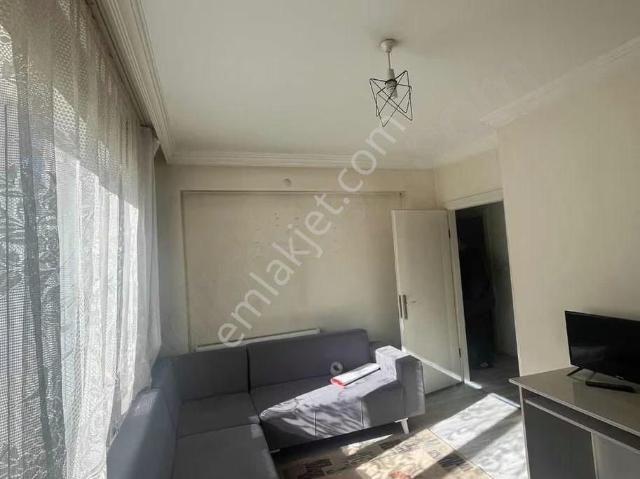 Cafeler Caddesine Yürüme Mesafesinde Kiralık 1+1