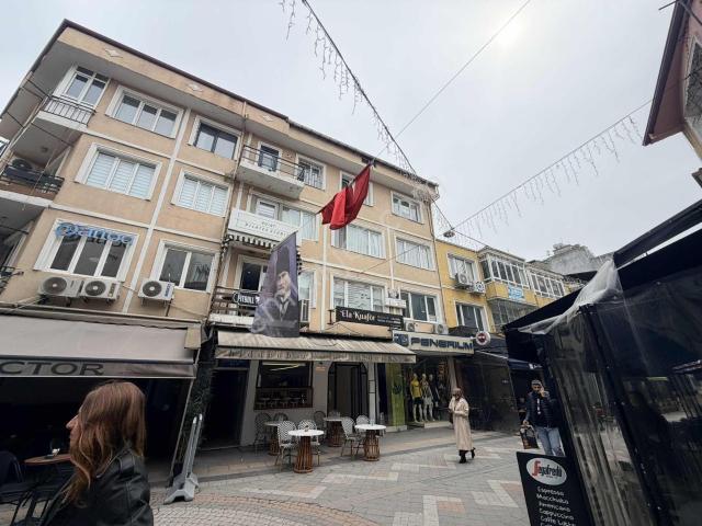 Cafeler Sokağında Dubleks Çift Giriş Kapılı Kiralık Daire