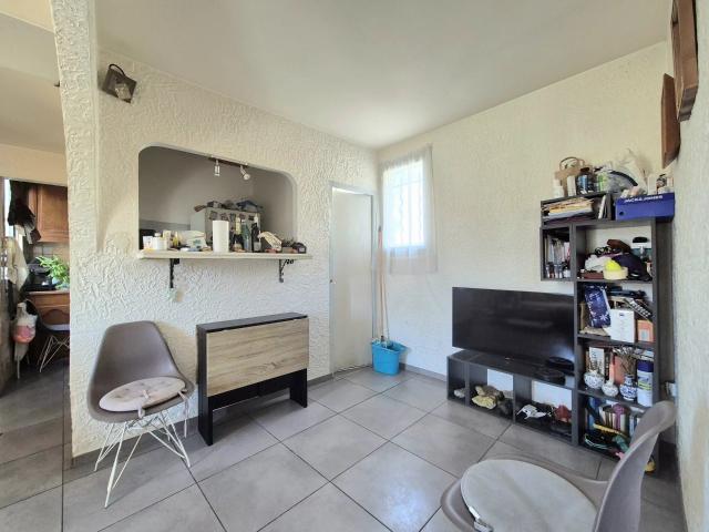 Cagnes Sur Mer Propriété De 2 Maisons Terrain Plat De 2. 204m² Cagnes sur Mer