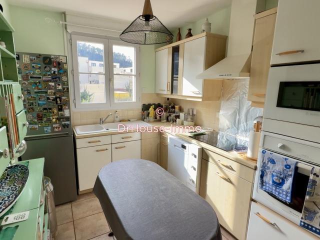Cahors centre T3 lumineux 71 m2 avec terrasse, ascenseur, parking et cave, proche hôpital