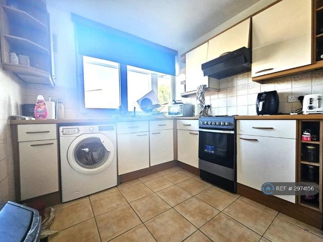 Caithness House, London, N1 3 bed flat to rent £3,600 pcm £831 pw