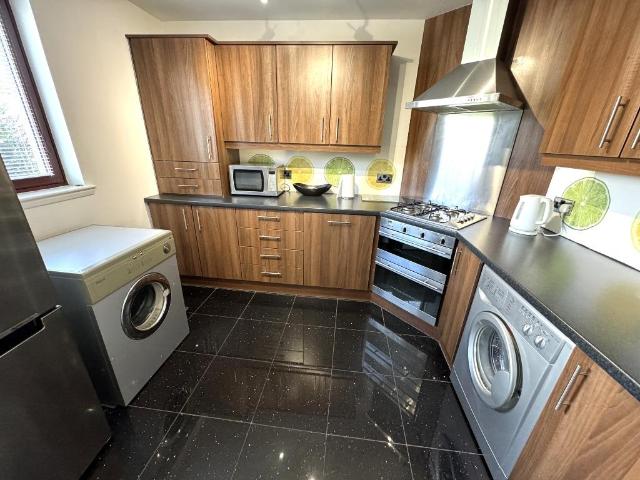 Cairnfield Circle, Bucksburn. 2 bed flat to rent £750 pcm £173 pw