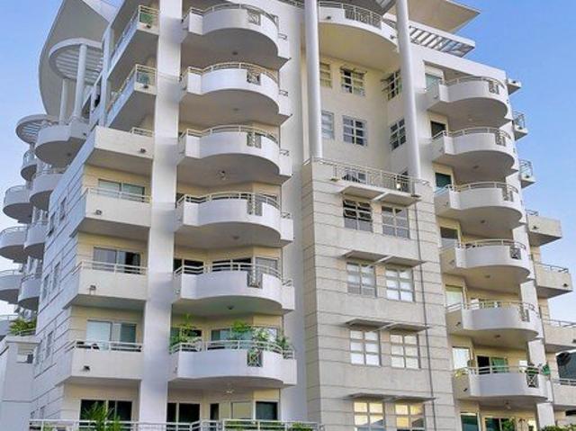 Cairns City CBD Apartment, Fantastic Location, Self contained, Fully Furnished
