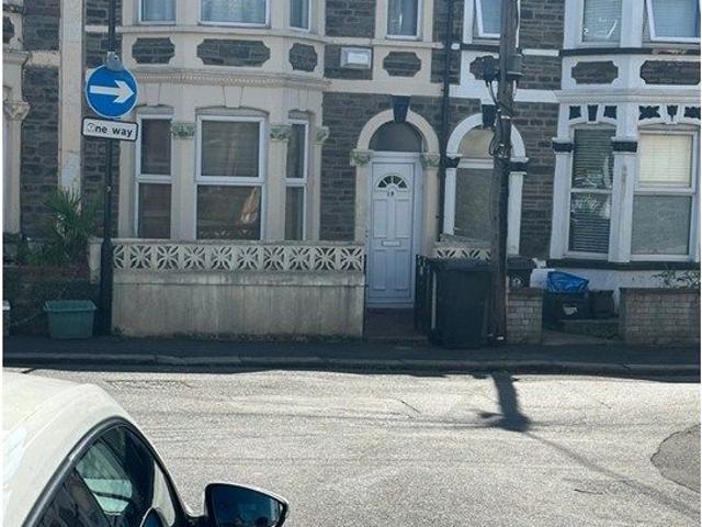 Cairns Crescent, Bristol BS2, 3 bed terraced house to rent, £2,400 pcm | PrimeLocation