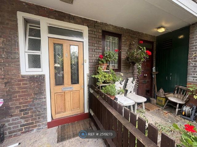 Cairns House, London N7, 4 bed flat to rent, £3,250 pcm | PrimeLocation
