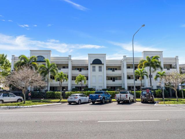 Cairns North, 6/304 308 Lake Street