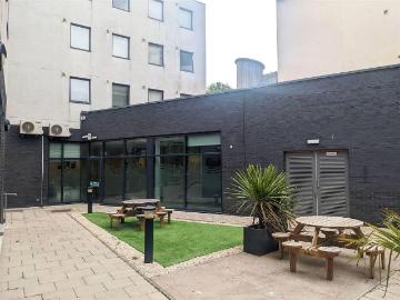 Calton Road, Edinburgh EH8, Studio to rent, £1,928 pcm | PrimeLocation
