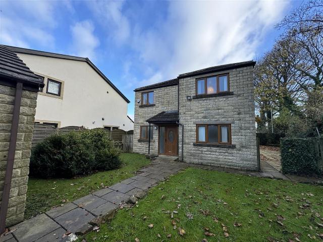 Calton Road, Keighley BD21, 4 bed detached house to rent, £1,100 pcm | PrimeLocation