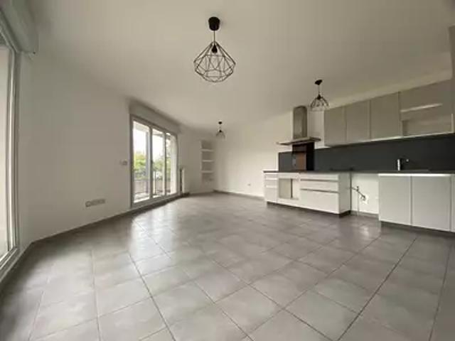 Caluire et Cuire 69300 Location appartement 3 pièces t3 balcon
