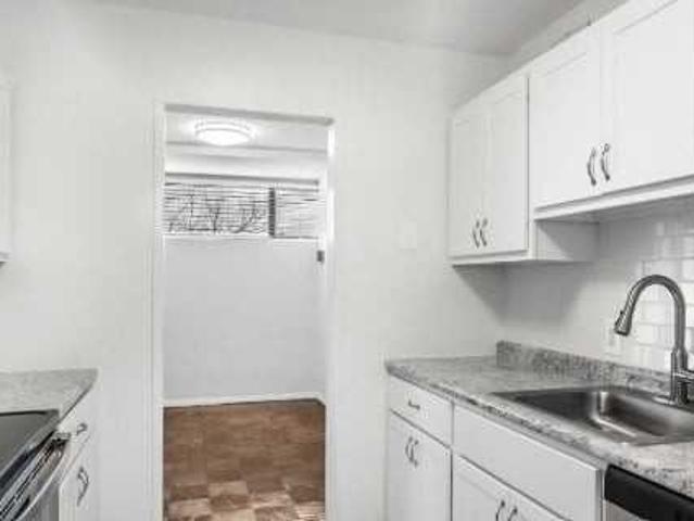 Calvert House Apartments 2 Bedroom Apartment for Rent at 2401 Calvert St Nw, Washington, DC 20008 Woodley Park
