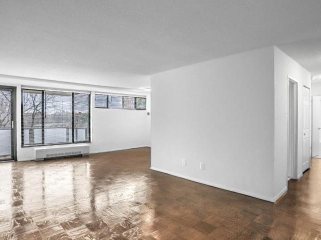 Calvert House Apartments Studio Apartment for Rent at 2401 Calvert St Nw, Washington, DC 20008 Woodley Park