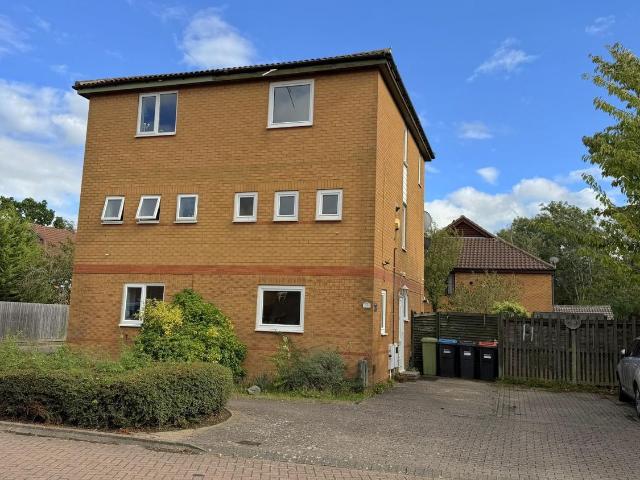Calverleigh Crescent, Furzton, Milton Keynes MK4, 3 bed semi detached house to rent, £1,500 pcm | PrimeLocation