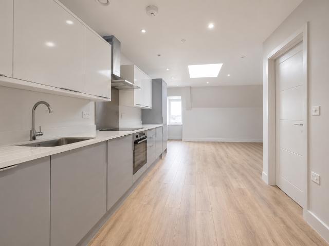 Calverley Road, Royal Tunbridge Wells TN1, 1 bed flat to rent, £1,150 pcm | PrimeLocation