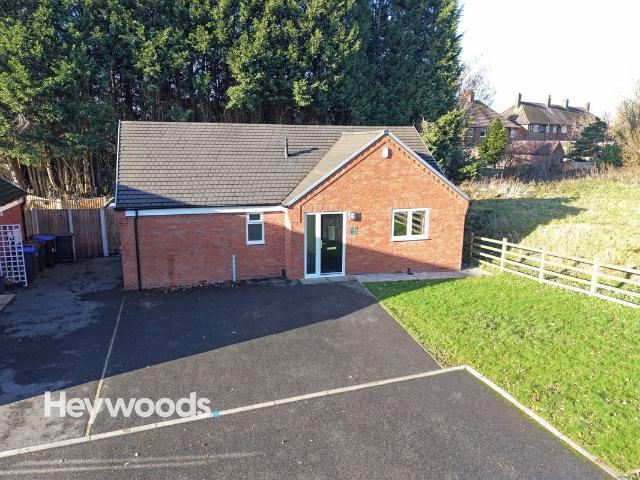 Calvin Court, Kingsley ST10, 2 bed detached house to rent, £1,075 pcm | PrimeLocation