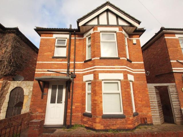 Calvin Road, Bournemouth BH9 4 bed property to rent £2,400 pcm £554 pw