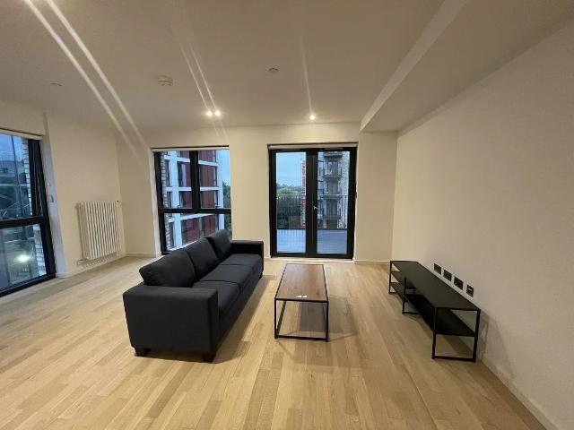 Calville House, 1 Bradshaw Yard, London TW8, 2 bed flat to rent, £3,033 pcm | PrimeLocation