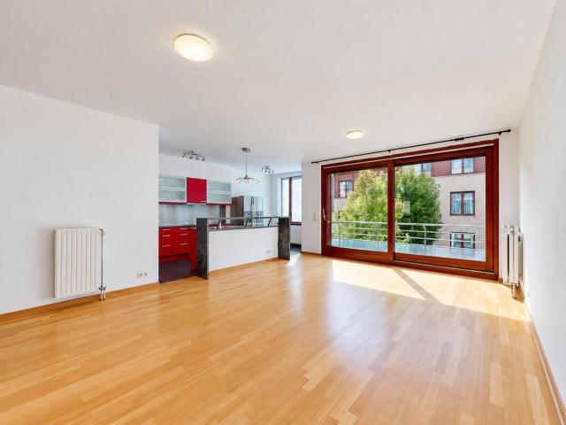 CALABRE 2 BED APARTMENT, 2 BATHROOMS TERRACE PARKING