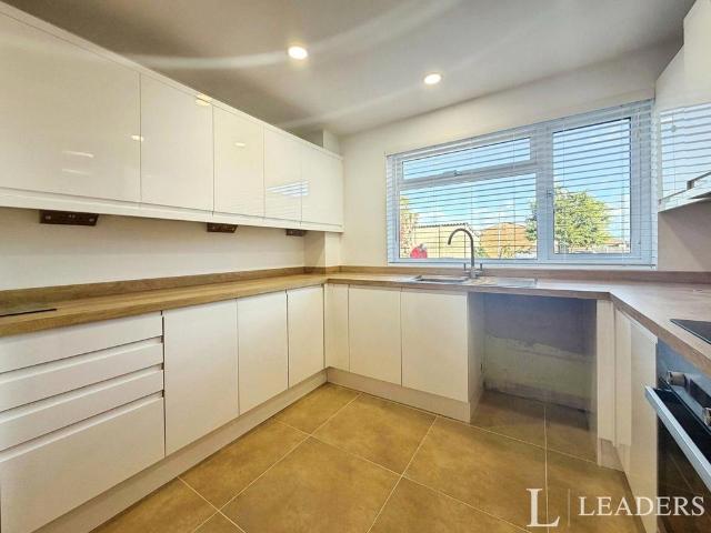 Calamint Road, Witham, Essex, CM8 3 bed semi detached house to rent £1,550 pcm £358 pw